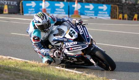 TT de la Isla de Man: Michael Dunlop logra su 16ta. victoria