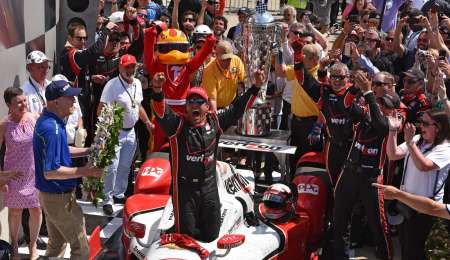 Montoya, solo en Indy 500