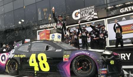 Jimmie Jhonson del NASCAR a IndyCar