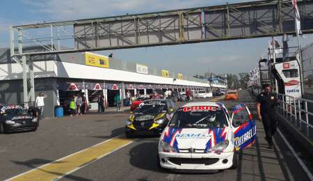 Turismo Pista entró en acción en el coliseo porteño