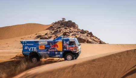Karginov festejó en la quinta etapa del Dakar
