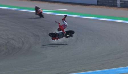 De mal en peor: Fuerte caída de Lorenzo en Tailandia