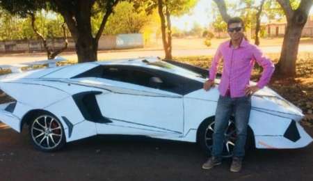 Todo un creativo, transformó su Fiat Uno en un Lamborghini