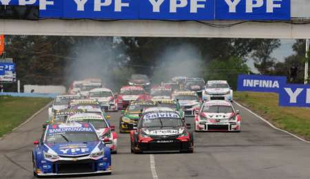 La final del Súper TC2000 y un susto en el arranque