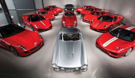 Subasta de 13 deportivos Ferrari a 19 millones de dólares