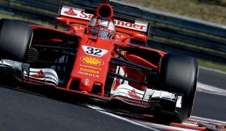 Leclerc dominó el primer día con la Ferrari