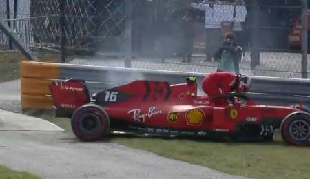 Leclerc sufrió con el motor Ferrari y Verstappen lideró el ensayo