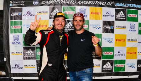 Un duelo apretado hasta el final