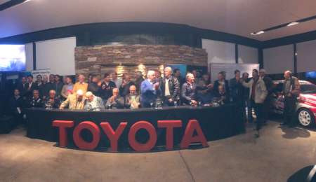 "Una vuelta por la Historia", la biografía del automovilismo oriental