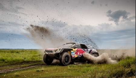 LOEB SACA VENTAJA EN LA RUTA DE LA SEDA