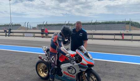 Sébastien Loeb giró con una Ducati en Paul Ricard