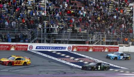 Lunes de Nascar con el sello del Campeón Joey Logano