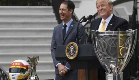 Joey Logano campeón de la Nascar en la Casa Blanca