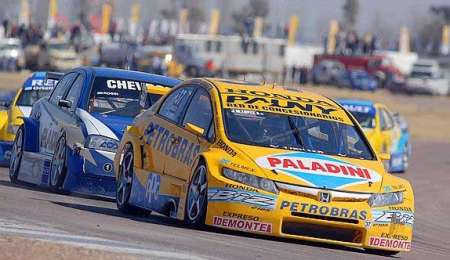 A 13 años de la primera victoria de Pechito López en TC2000