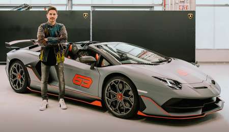 Jorge Lorenzo mostró su nuevo Lamborghini Aventador SVJ 63