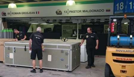 Poniéndose estaba... Lotus