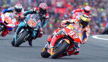 Una historia repetida, Márquez gana en Valencia