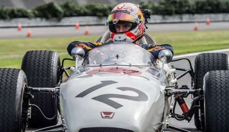 Max Verstappen se metió en la historia de Honda