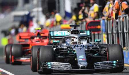 Mercedes confirma problemas en el auto de Hamilton 