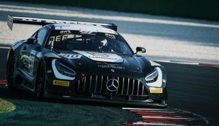 Franco Girolami prueba un Mercedes en Barcelona