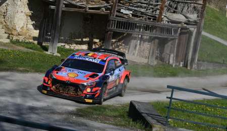 Hyundai renovó con Neuville y Tänak