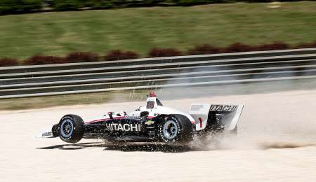 Show de despistes en los ensayos de IndyCar