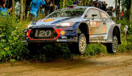 Neuville y Tanak vienen Palo y Palo en Polonia