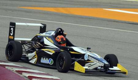 Cabrera sigue firme
