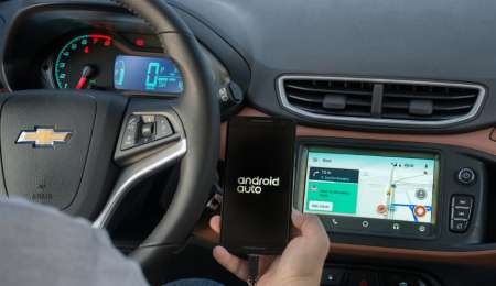 Chevrolet firma alianza con Waze y orienta al ONIX