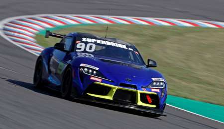 "Pechito" sancionado llegó octavo en gran remontada en DTM Trophy