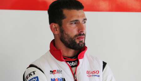 "Pechito" López se bajó de las 24 hs.de Spa