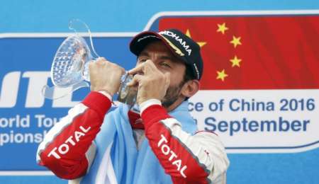PECHITO CUENTA A CARBURANDO SU VICTORIA EN CHINA