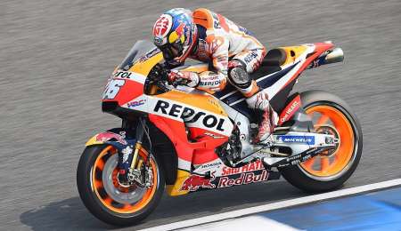 Pedrosa registra el mejor tiempo en Buriram