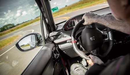 PEUGEOT 208 GTI: Un león con mucho carácter