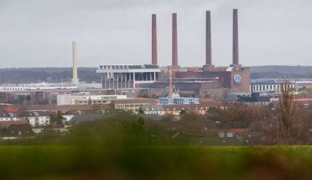 Grupo Volkswagen cierra por dos semanas sus plantas en Europa