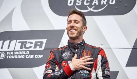 Podio de Guerrieri en el WTCR