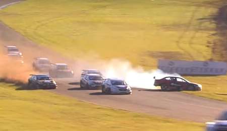 Polémica en la carrera clasificatoria