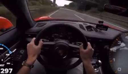 Un Porsche a 309 km/h en la ruta de Alemania