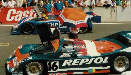 SUBASTAN EL PORSCHE DE LARRAURI