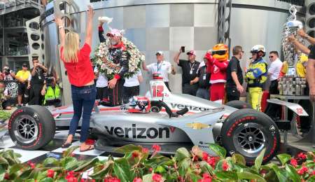 UN FESTÍN DE AUTOMOVILISMO