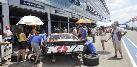 Los trabajos en el auto de Rossi