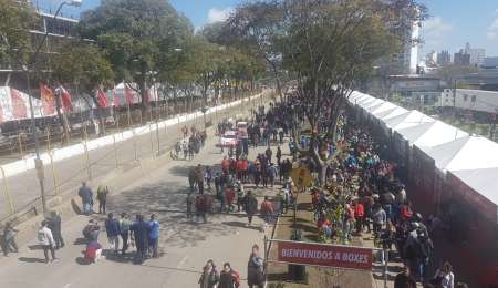 Una multitud acompañó al Súper TC2000 en Santa Fe