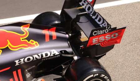 Mercedes no quiere ver alerones flexibles en Bakú