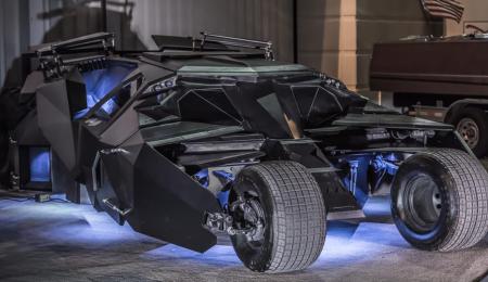 Un Batimóvil suelto por las calles de California