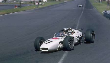 Por qué Red Bull y Alpha Tauri se pintan de blanco?