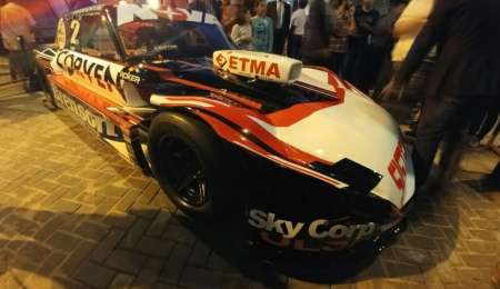 CON USTEDES, EL FORD DE MATÍAS ROSSI