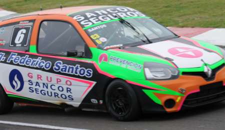 Santos quiere el "1" en la Clase Tres