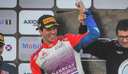 Manu Sapag se prueba en el Callejero