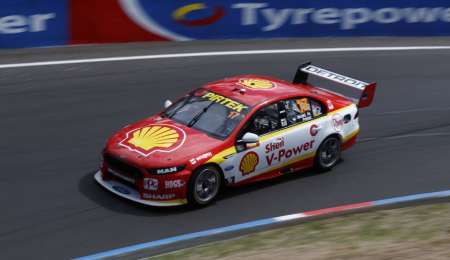 Increíble vuelta y récord en el Supercars Australiano