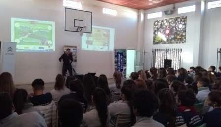 Súper TC2000 va a la Escuela, en Entre Ríos y Corrientes